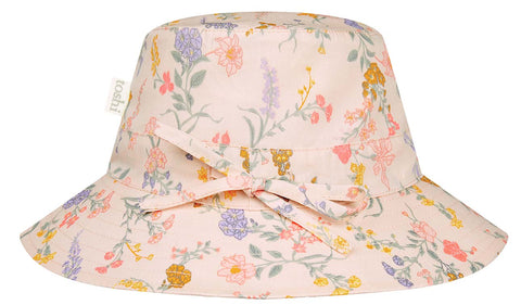 Boboli Knitwear Hat for Baby Girl in Beidge (Size 6M - 6Y)